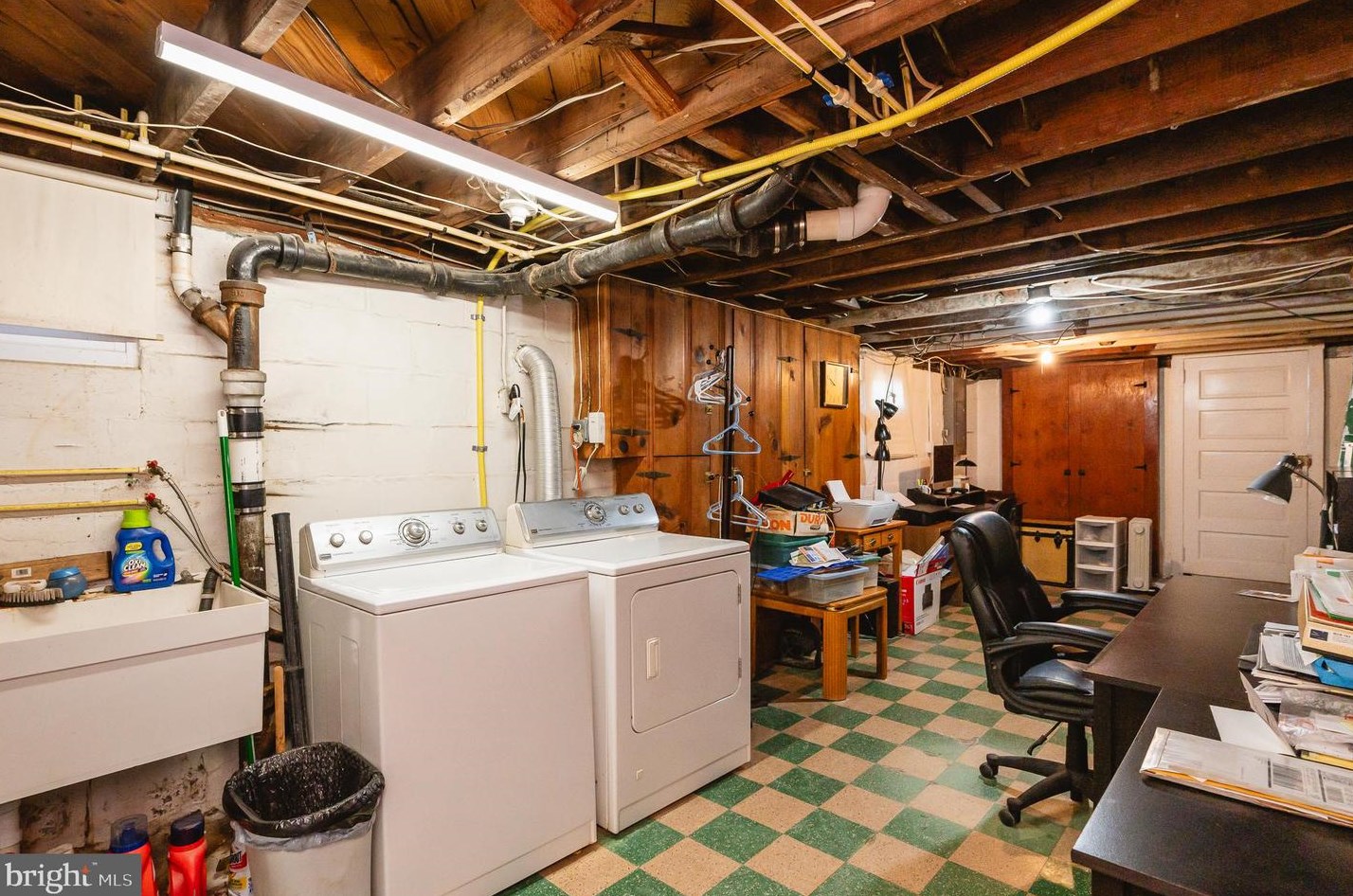 102 Hawthorne Ave, Baltimore MD  21208-4819 exterior