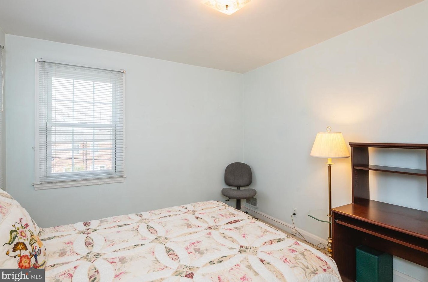 325 Stratford Rd, Baltimore MD  21218-1145 exterior
