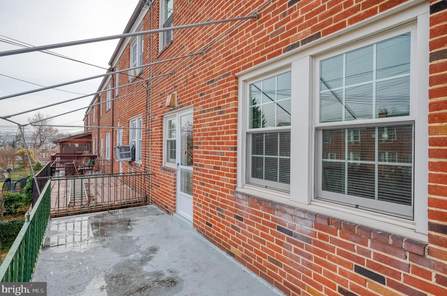 325 Stratford Rd, Baltimore MD  21218-1145 exterior