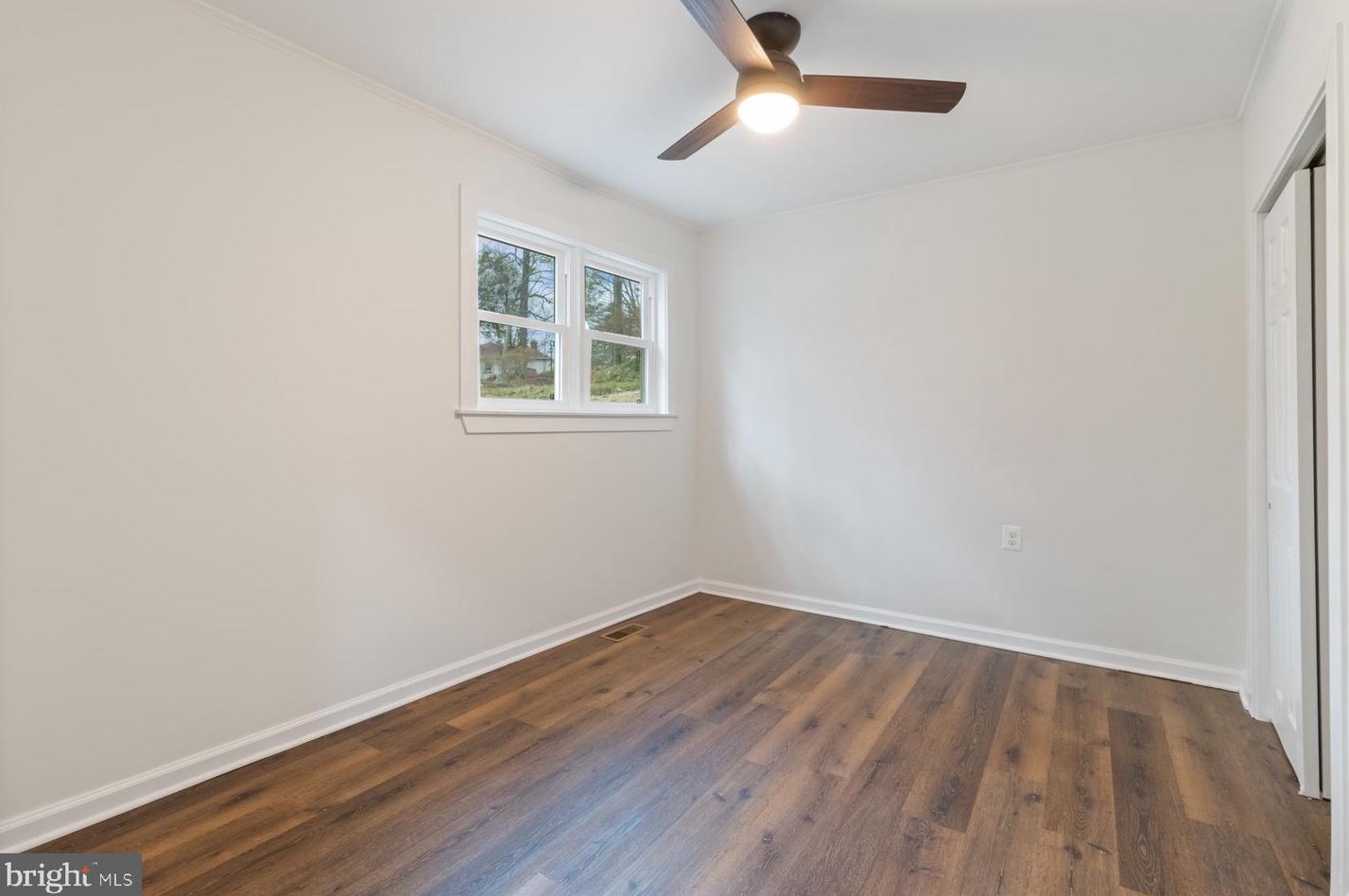 2922 Knoll Acres Dr, Baltimore MD  21234-1128 exterior