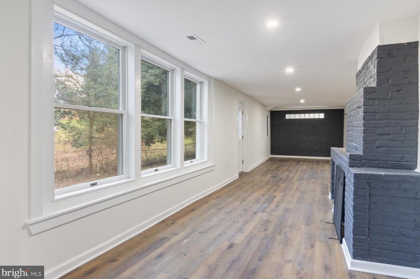 2922 Knoll Acres Dr, Baltimore MD  21234-1128 exterior