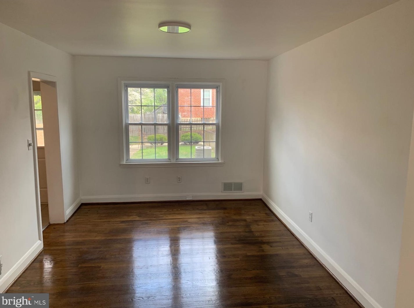 933 Radcliffe Rd, Baltimore MD  21204-2602 exterior