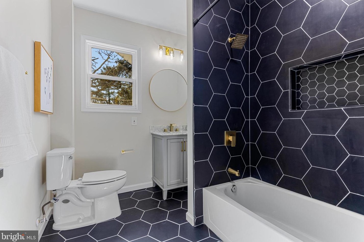 7207 Rockridge Rd, Baltimore MD  21207-4639 exterior