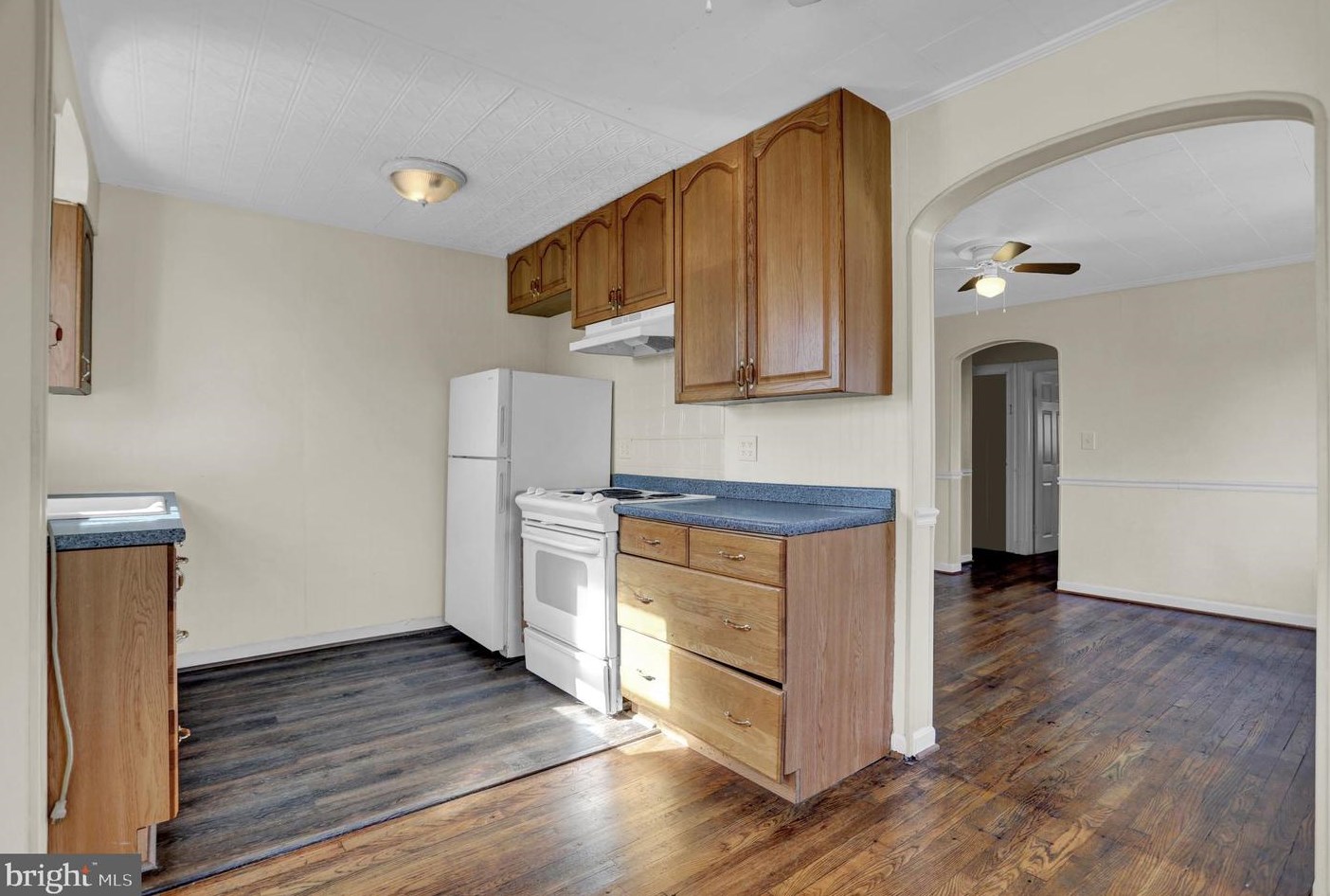 6855 Dunbar Rd, Baltimore MD 21222-5908 exterior