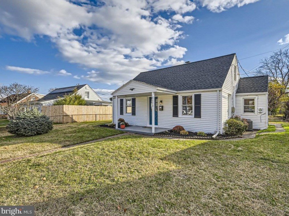 3173 Baybriar Rd, Baltimore, MD 21222-5404