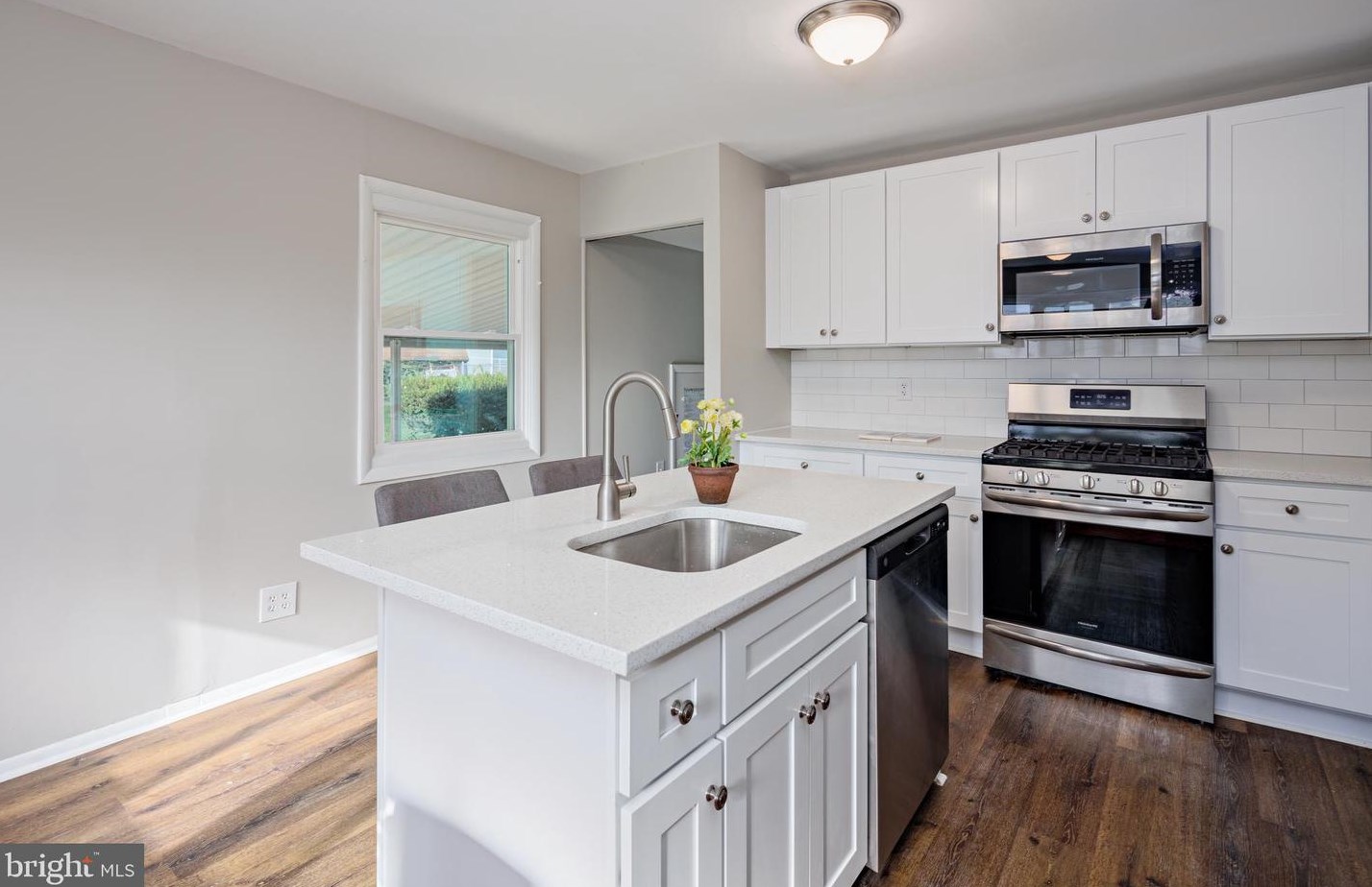 3410 Kelox Rd, Baltimore MD  21207-6203 exterior