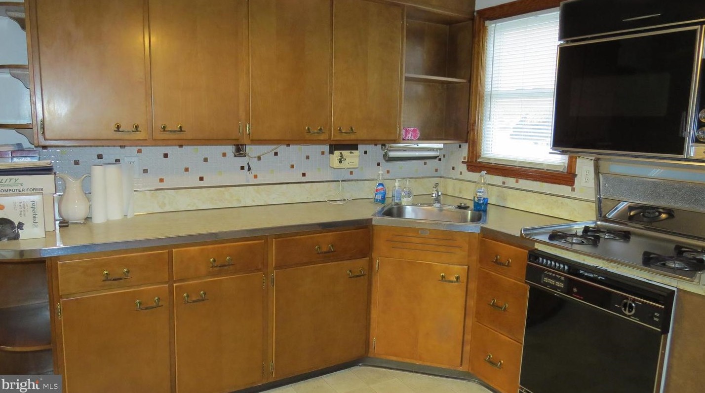 1224 Berk Ave, Baltimore, MD 21237-2932