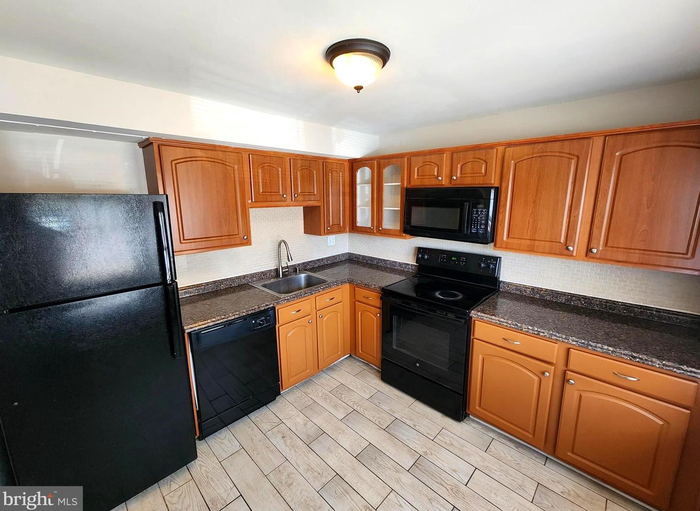 5338 King Arthur Cir, Baltimore, MD 21237