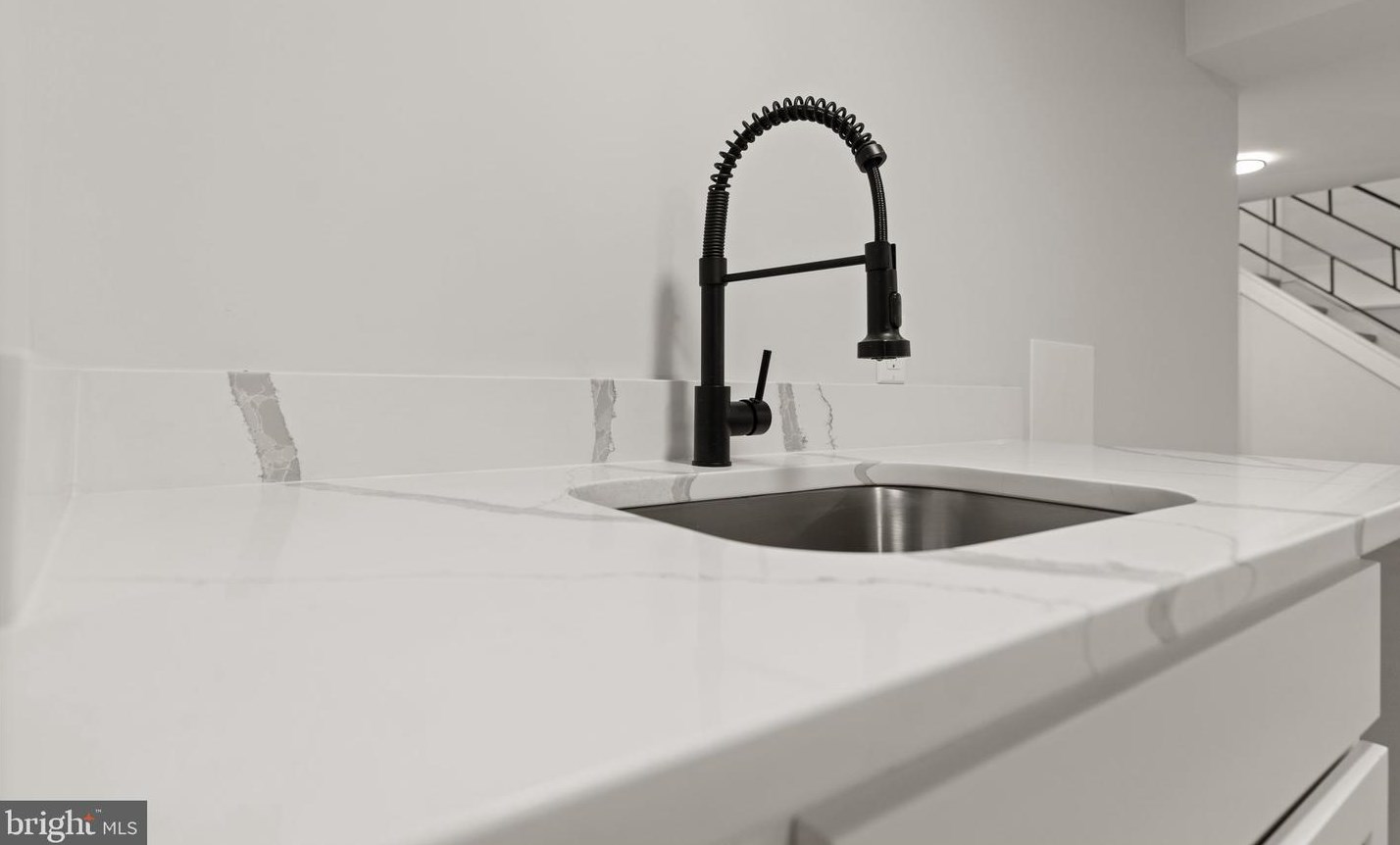 4721 Maryknoll Rd, Baltimore MD 21208-2221 exterior