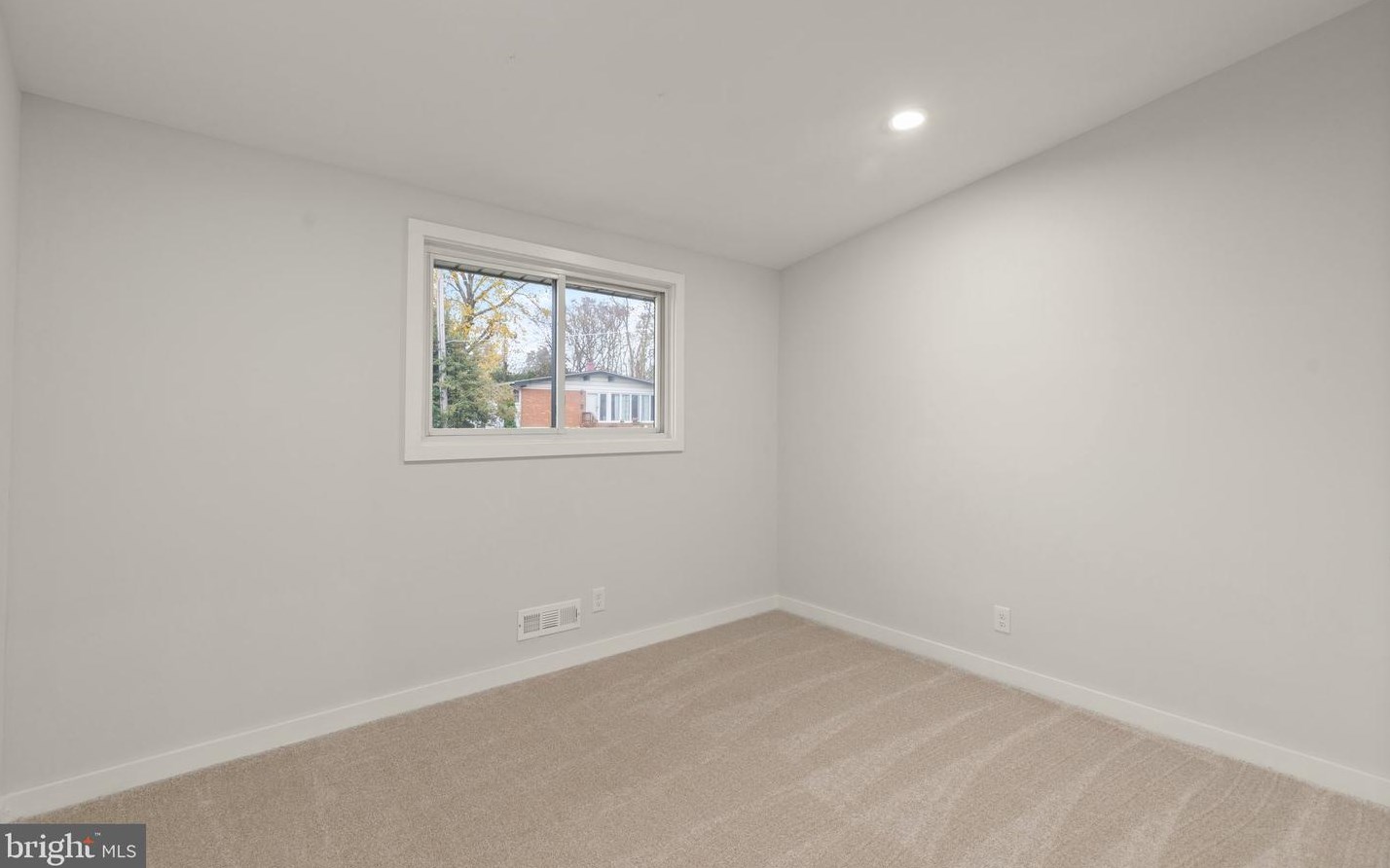 4721 Maryknoll Rd, Baltimore MD 21208-2221 exterior