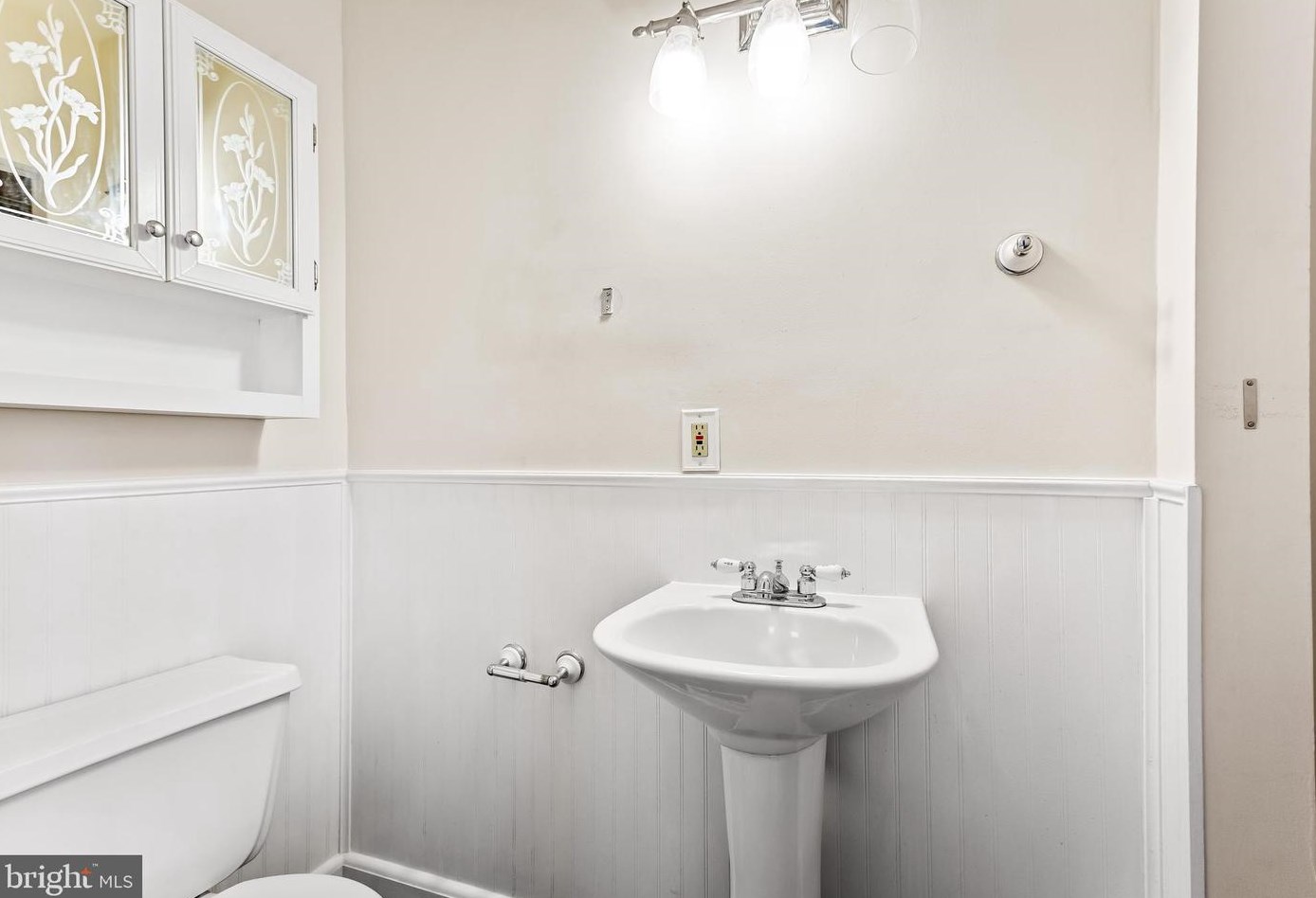 7922 Underhill Rd, Baltimore MD  21237-1443 exterior