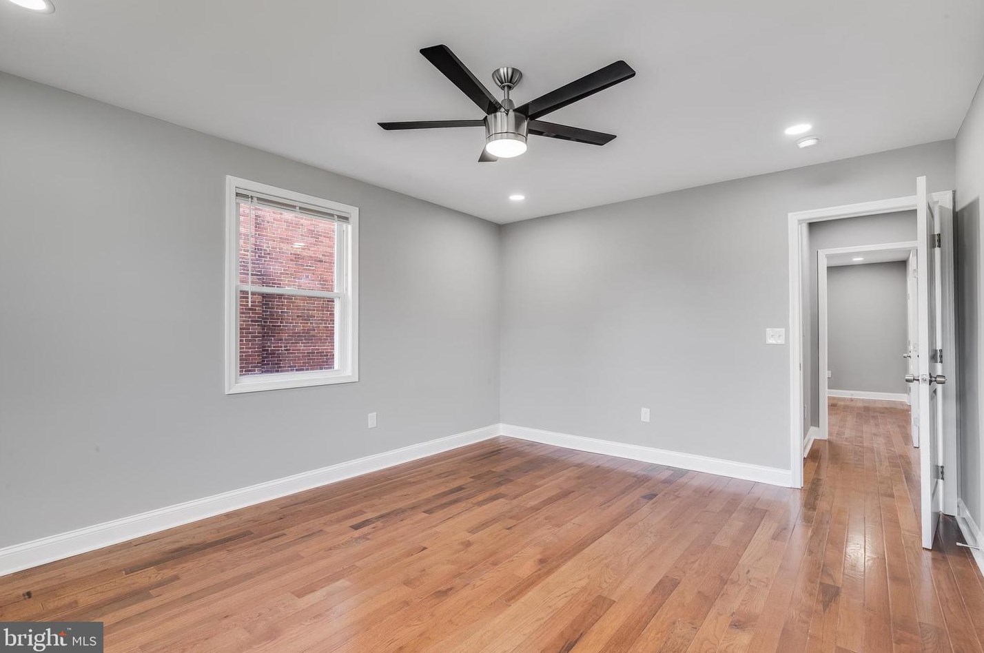 6814 Youngstown Ave, Baltimore MD  21222-1112 exterior