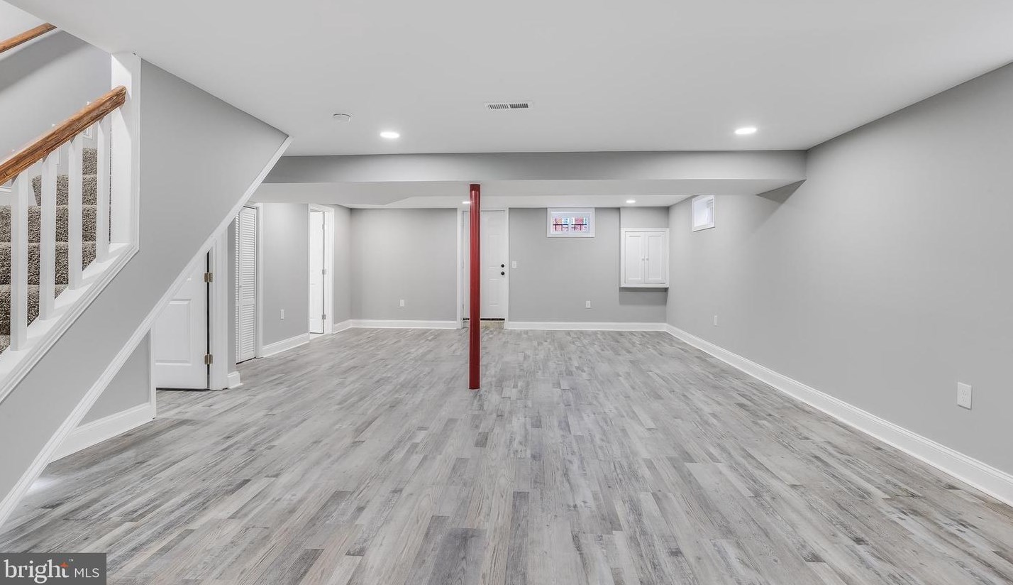 6814 Youngstown Ave, Baltimore MD  21222-1112 exterior