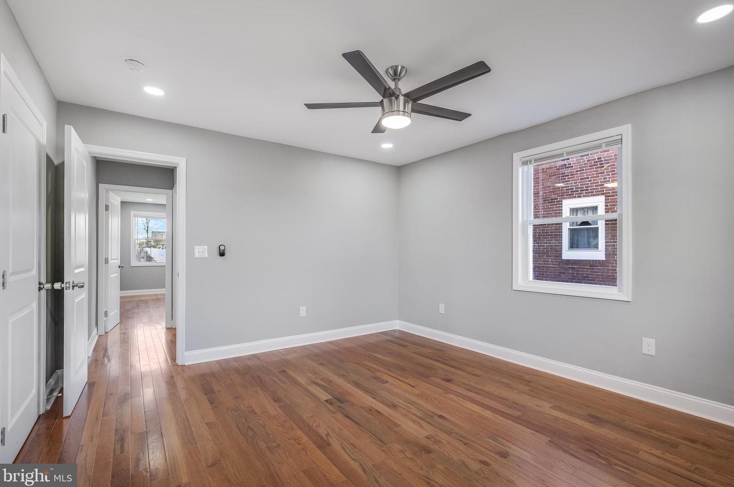 6814 Youngstown Ave, Baltimore MD  21222-1112 exterior