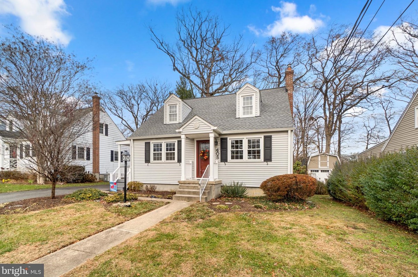 405 Forest Ln, Baltimore, MD 21228-5141