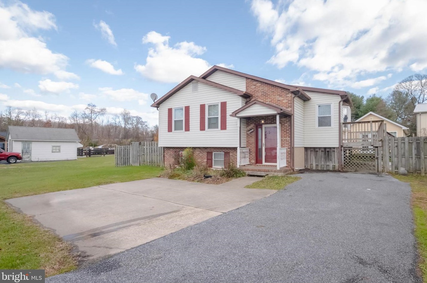 12605 Harewood Rd, Baltimore, MD 21220-1242