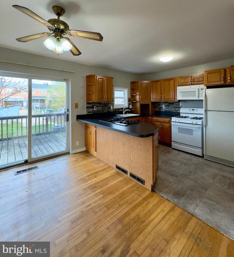 765 Seawall Rd, Baltimore MD  21221-3940 exterior