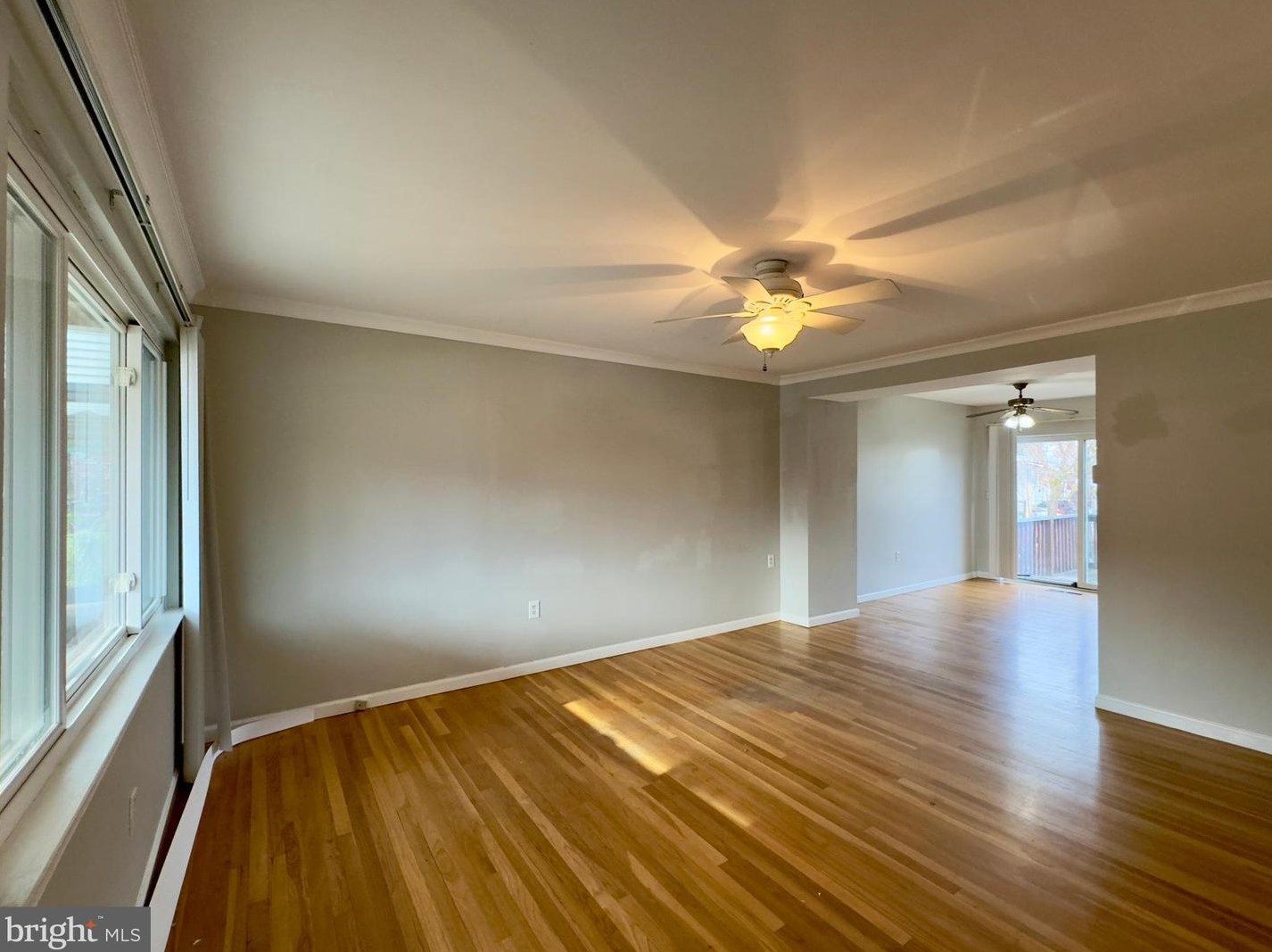 765 Seawall Rd, Baltimore, MD 21221