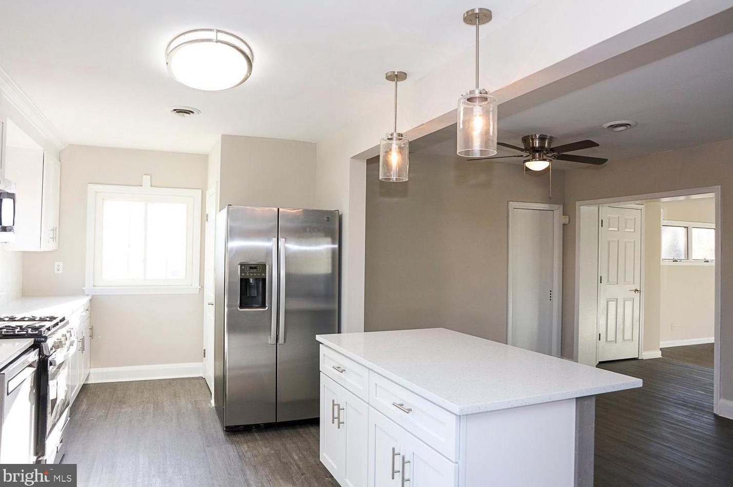 2116 Oak Lodge Rd, Baltimore, MD 21228-4715