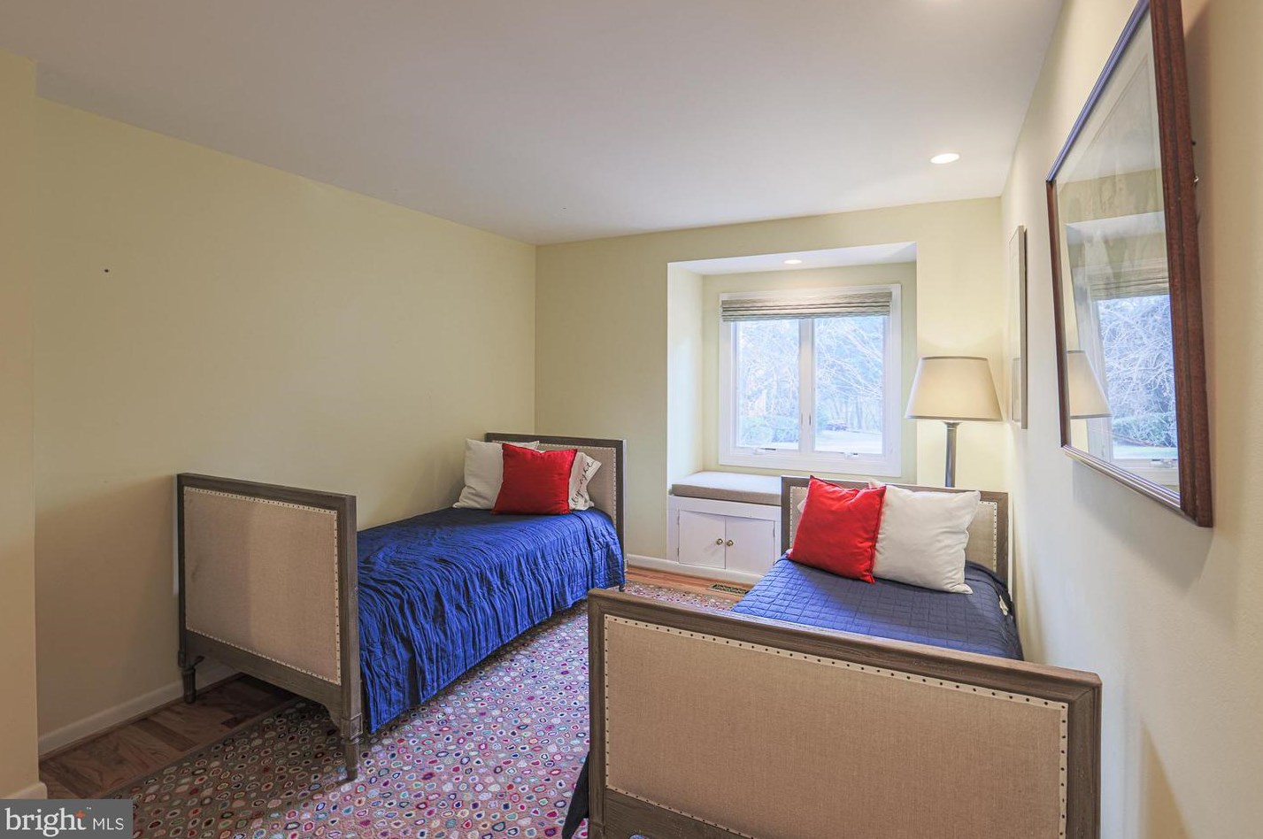 6114 Buckingham Mnr Dr, Baltimore MD 21210-1004 exterior