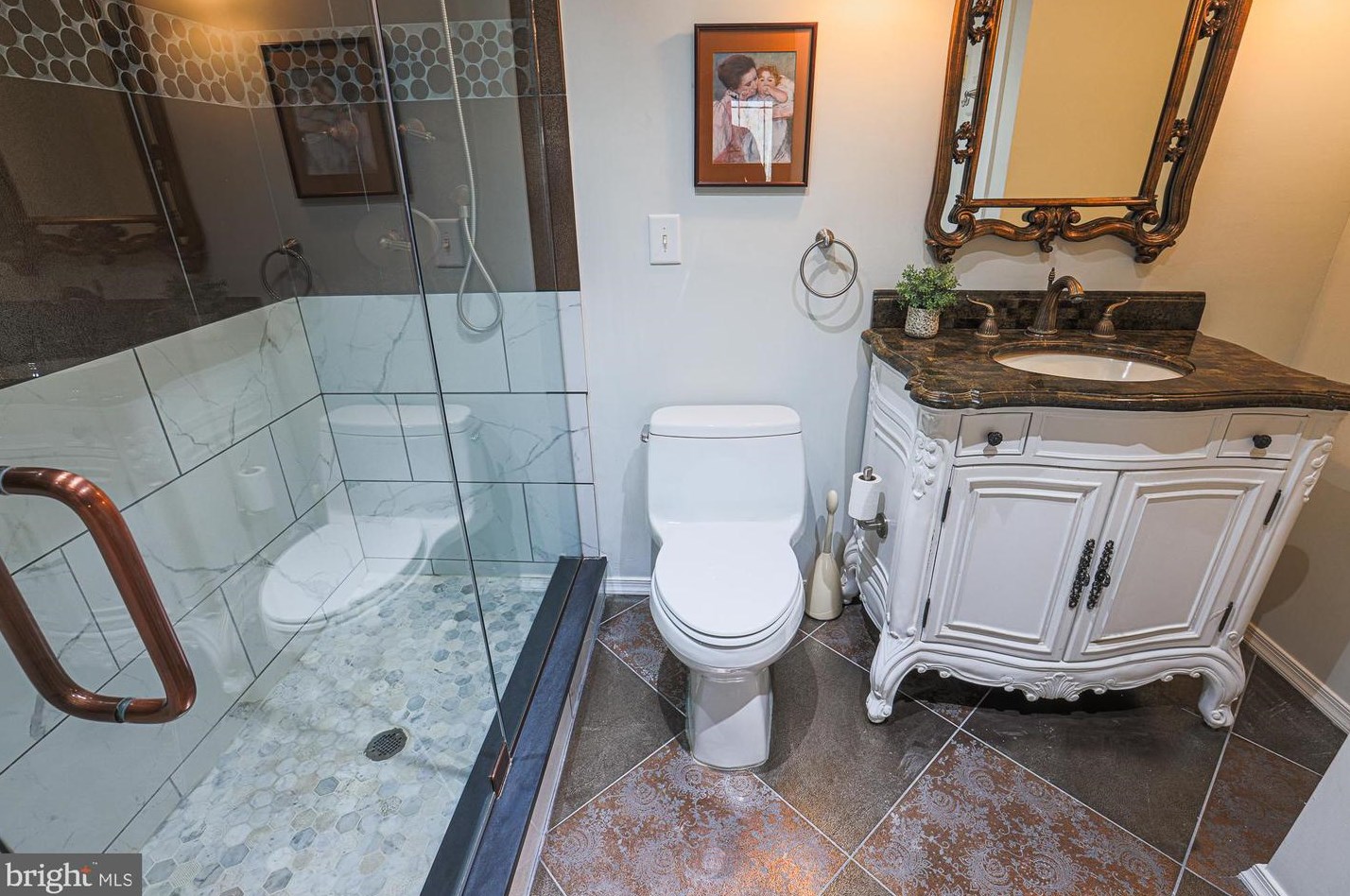 6114 Buckingham Mnr Dr, Baltimore MD 21210-1004 exterior