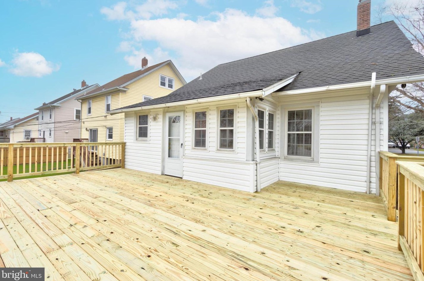 5633 Oregon Ave, Baltimore MD 21227-3930 exterior