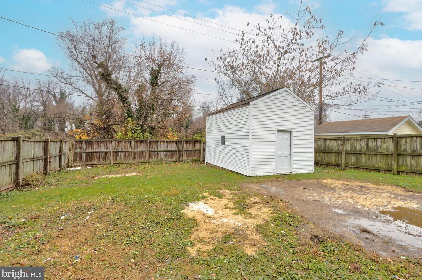 5633 Oregon Ave, Baltimore MD 21227-3930 exterior