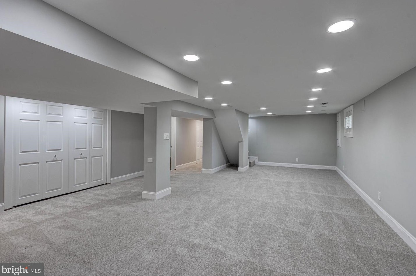 5633 Oregon Ave, Baltimore MD 21227-3930 exterior