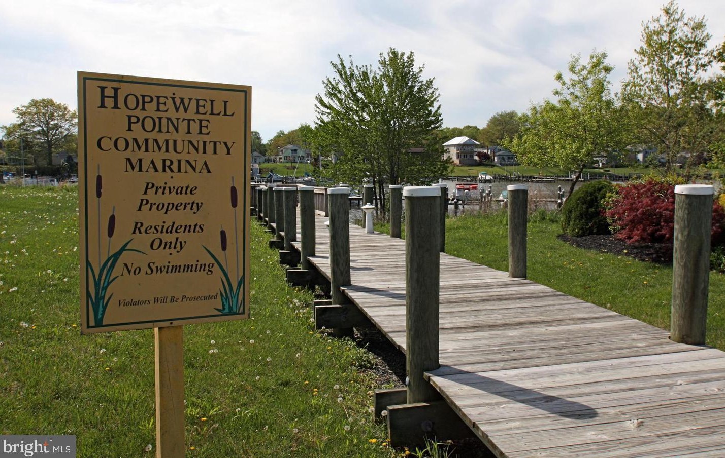 592 Hopkins Landing Dr, Baltimore MD  21221-2230 exterior