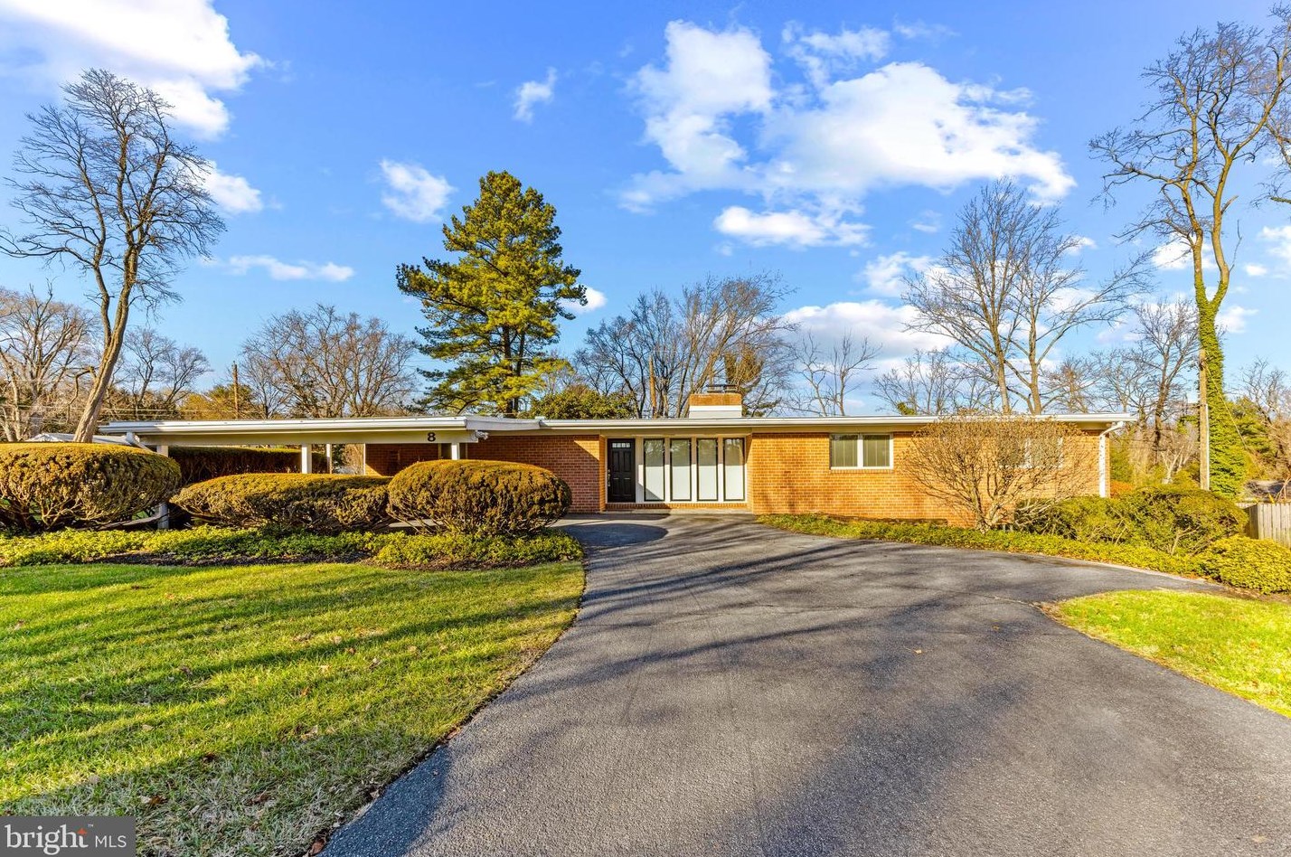 8 Garrison Farms Ct, Baltimore, MD 21208-1846