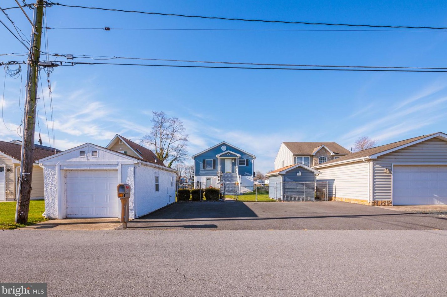 7410 Old Battle Grove Rd, Baltimore MD  21222-3503 exterior