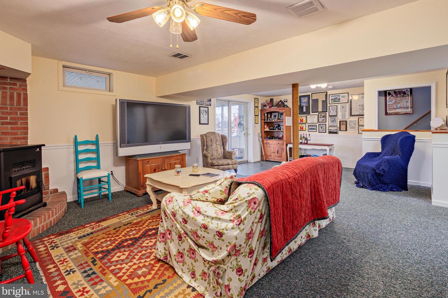 7410 Old Battle Grove Rd, Baltimore MD  21222-3503 exterior