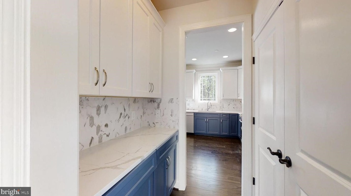 613 Cylburn Rd, Baltimore, MD 21208-4716