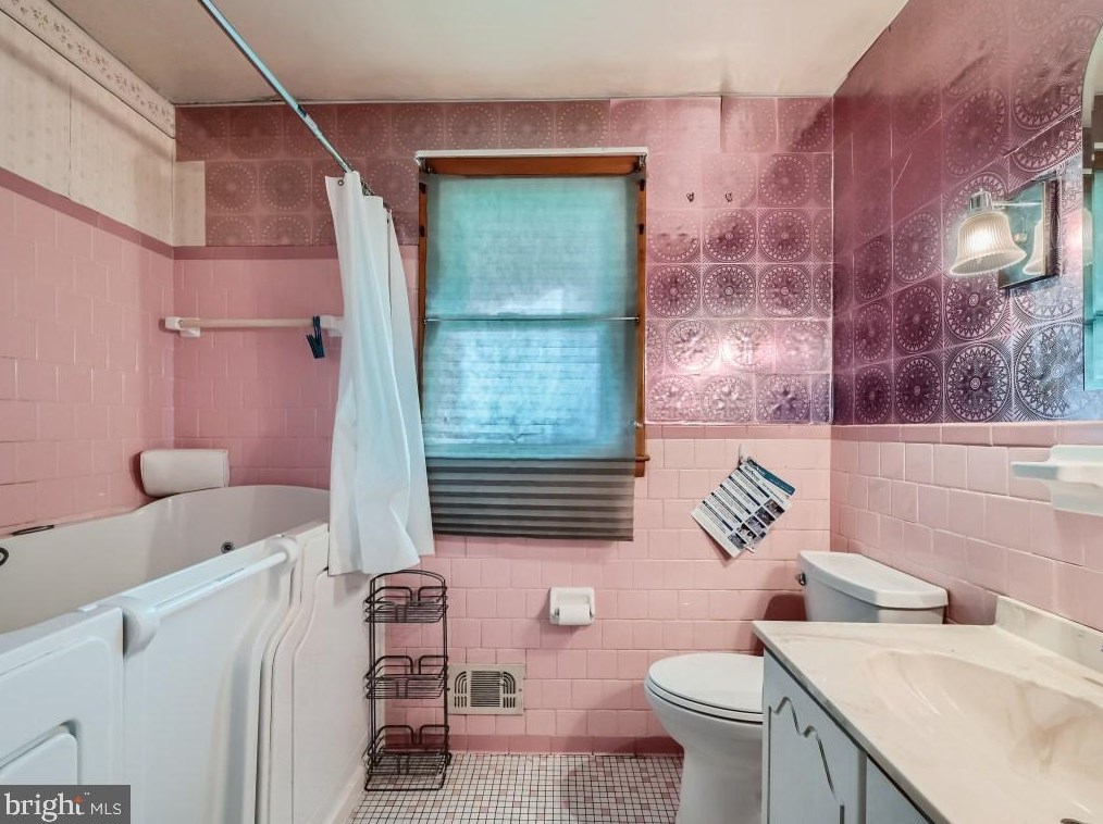 8809 Richmond Ave, Baltimore MD  21234-2929 exterior