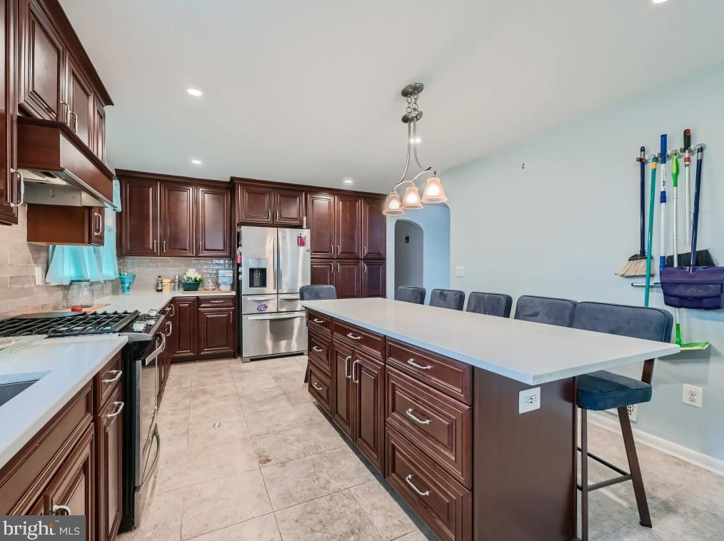 8809 Richmond Ave, Baltimore MD  21234-2929 exterior