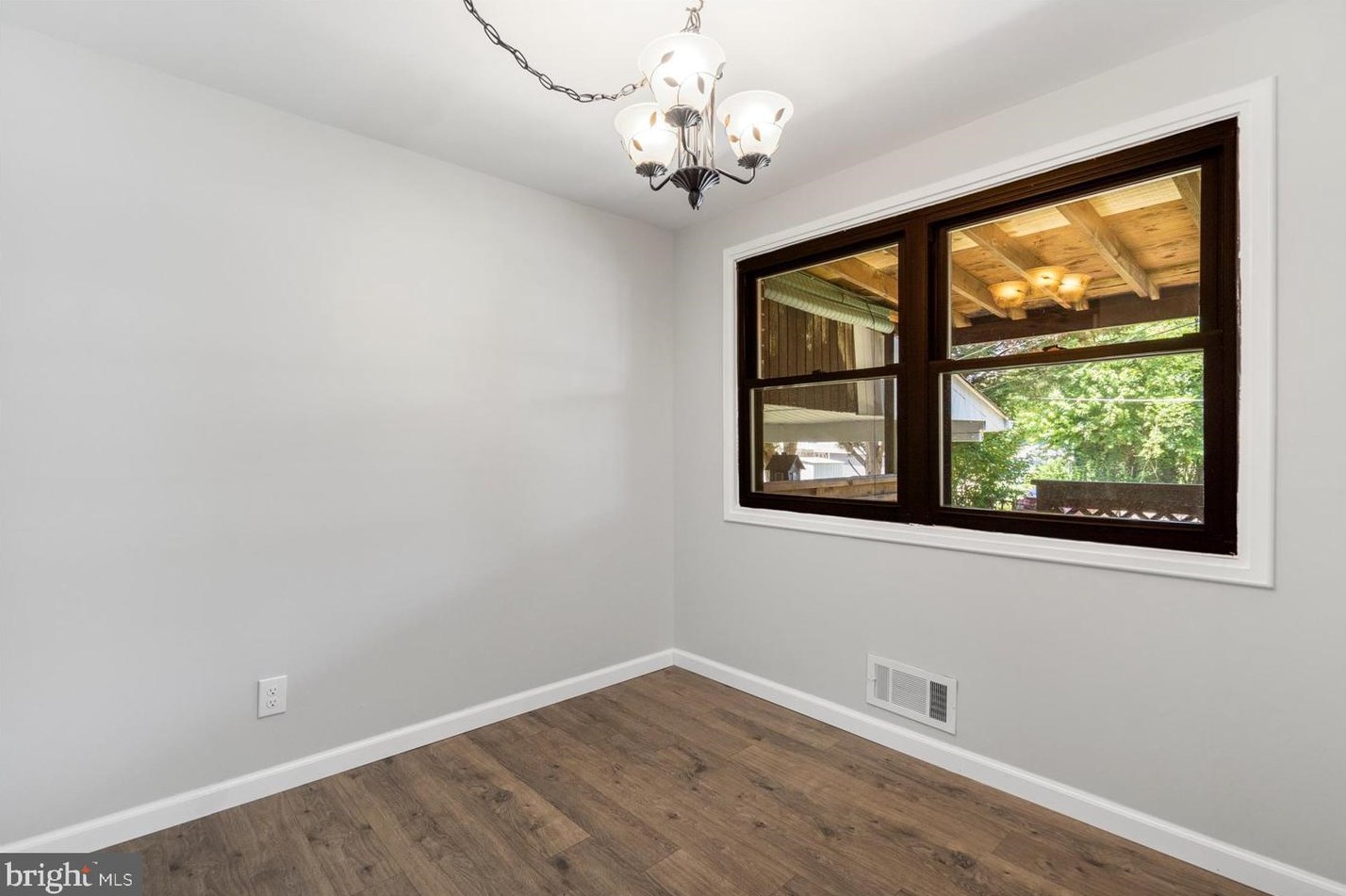 1110 Middleborough Rd, Baltimore MD  21221-5916 exterior