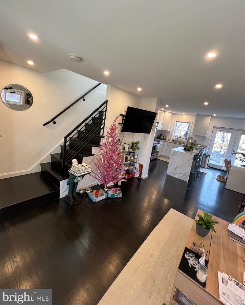 7823 Charlesmont Rd, Baltimore MD  21222-2703 exterior