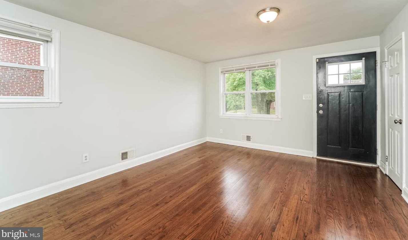 7812 Hillsway Ave, Baltimore, MD 21234