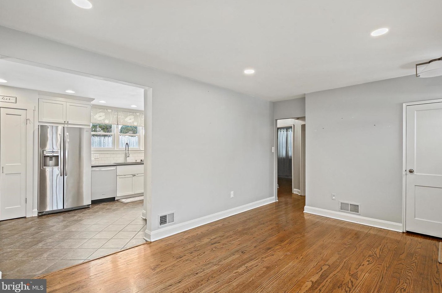 1302 Mccurley Ave, Baltimore MD  21228-5827 exterior