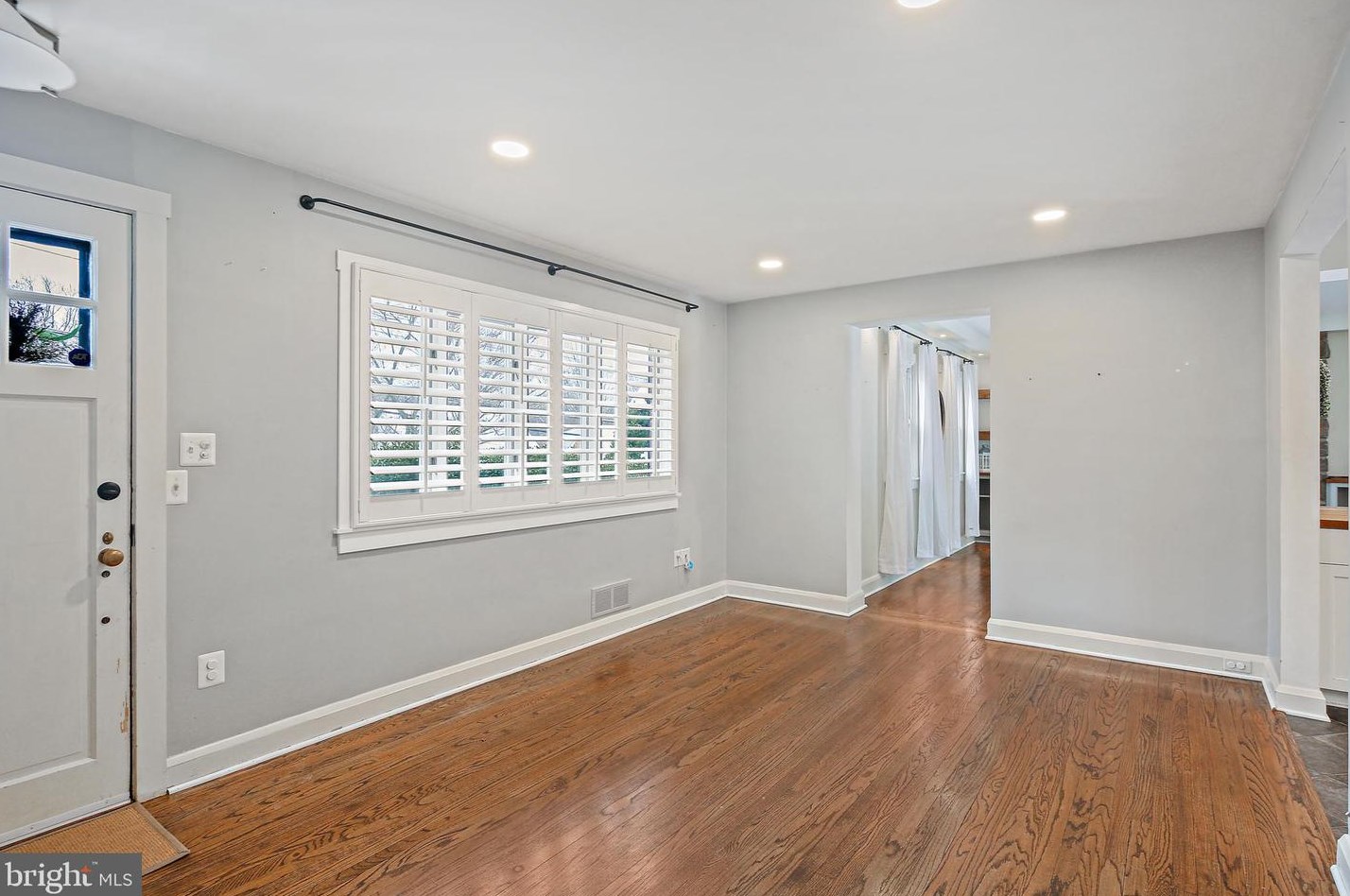1302 Mccurley Ave, Baltimore, MD 21228