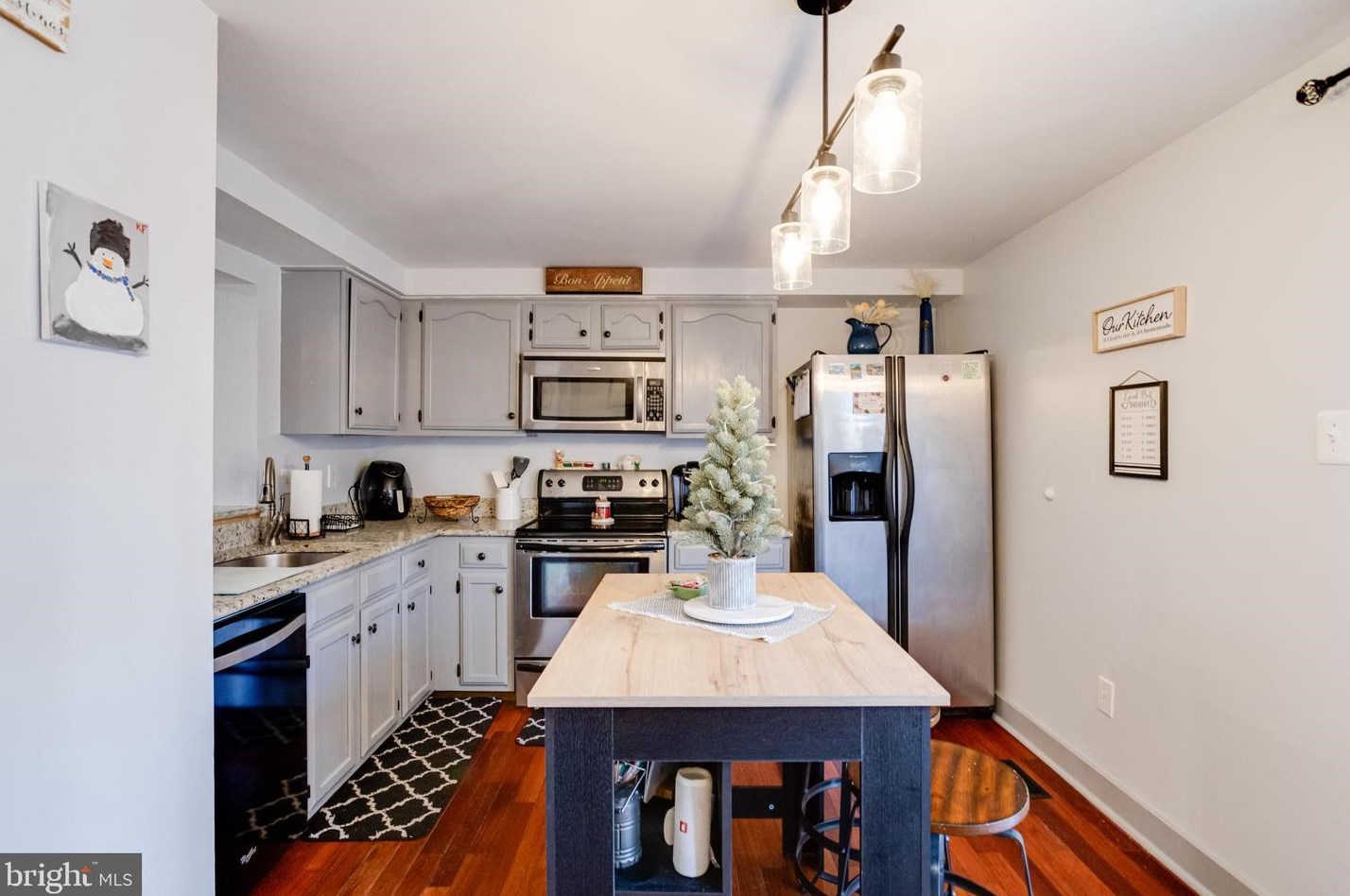 3732 Timahoe Cir, Baltimore MD  21236-2955 exterior