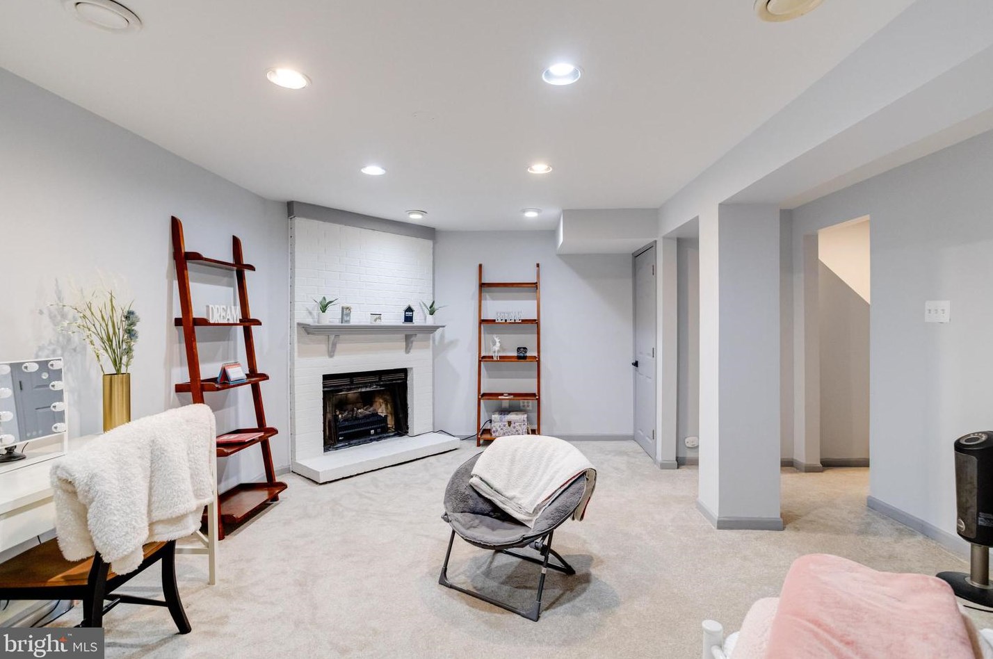 3732 Timahoe Cir, Baltimore MD  21236-2955 exterior
