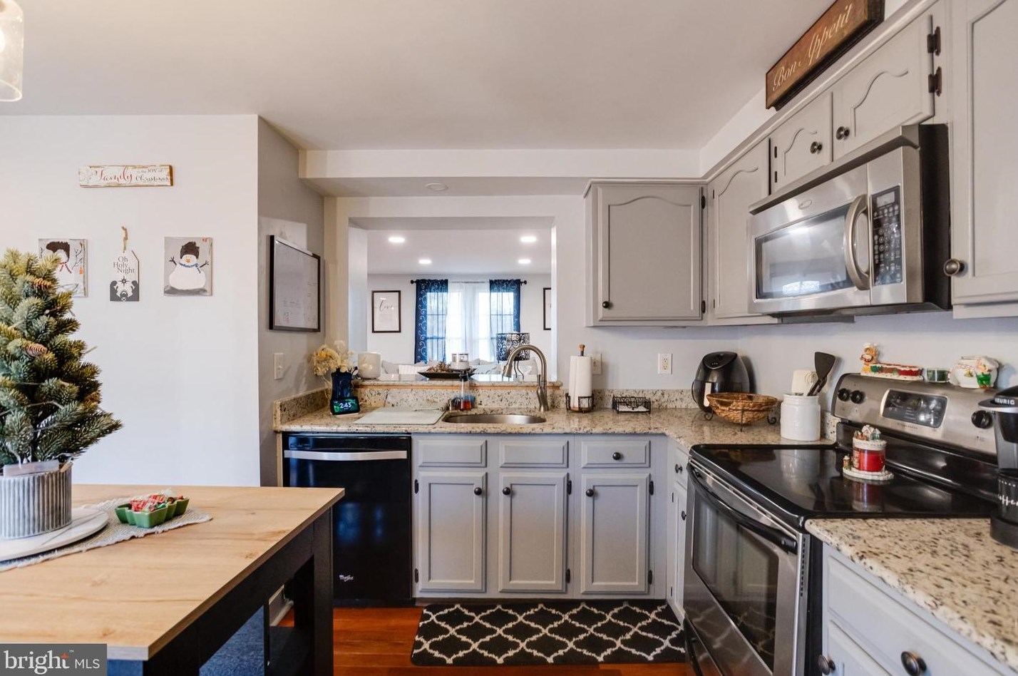 3732 Timahoe Cir, Baltimore MD  21236-2955 exterior