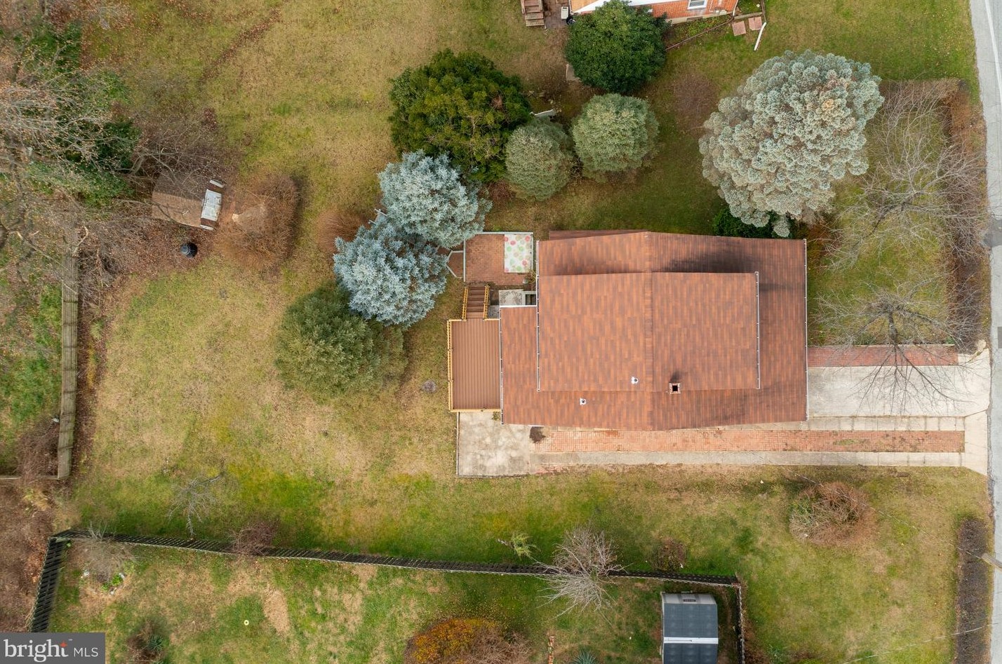 306 Maiden Choice Ln, Baltimore MD  21228-3627 exterior