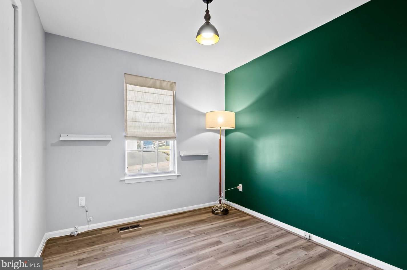 2 Stout Run Ct, Baltimore MD  21228-2437 exterior
