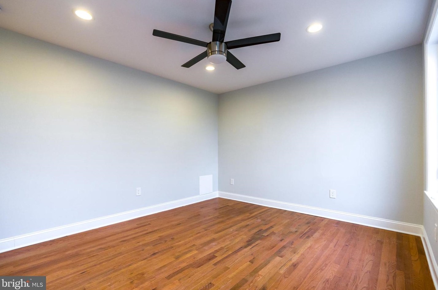 7803 Fairgreen Rd, Baltimore MD  21222-5410 exterior