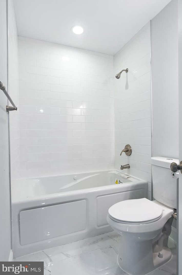 7803 Fairgreen Rd, Baltimore MD  21222-5410 exterior