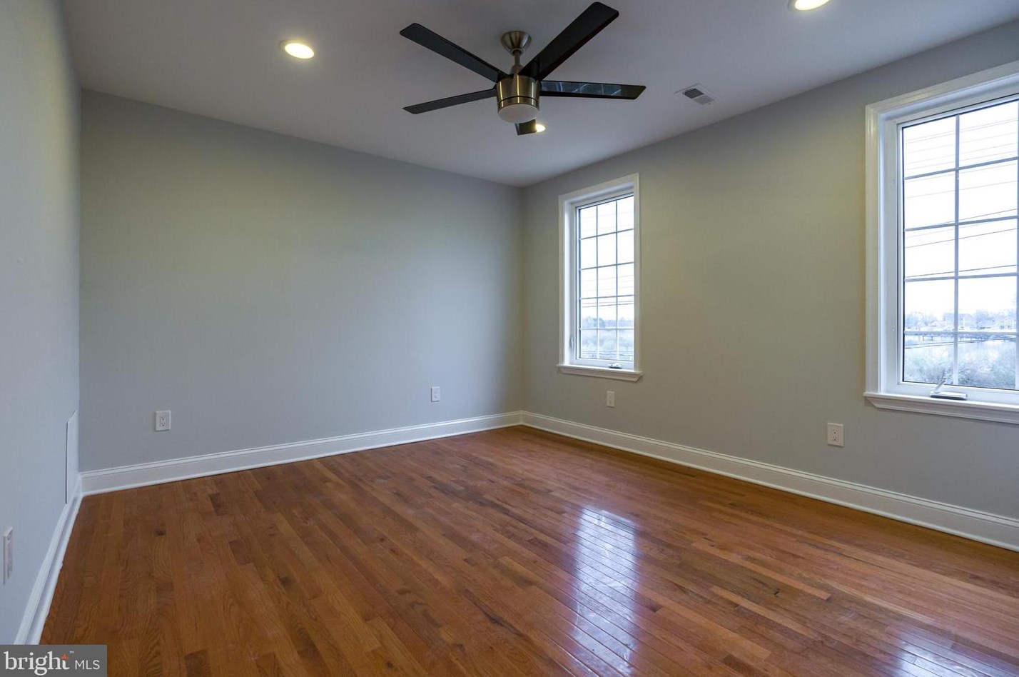 7803 Fairgreen Rd, Baltimore MD  21222-5410 exterior