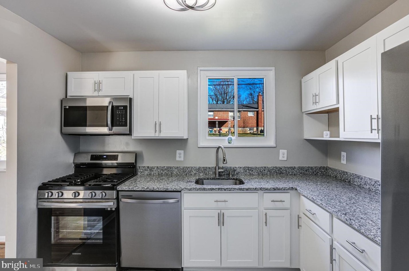 6613 Marott Dr, Baltimore MD 21207-6444 exterior