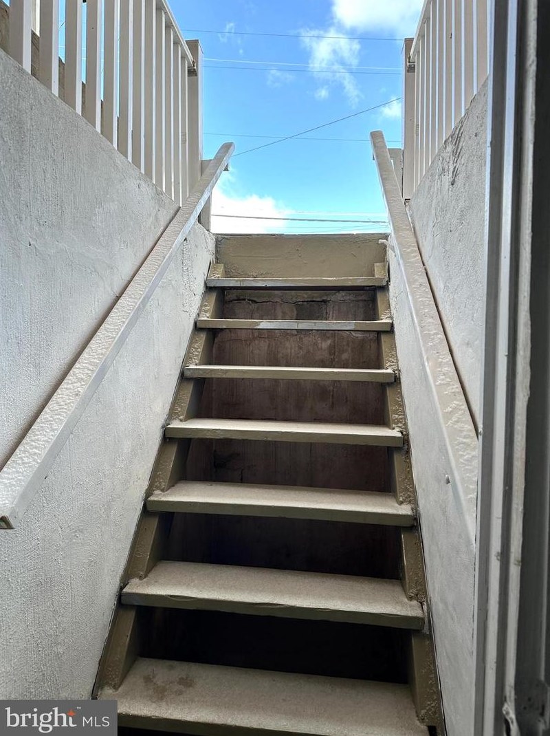 1608 Manor Rd, Baltimore MD  21222-2051 exterior